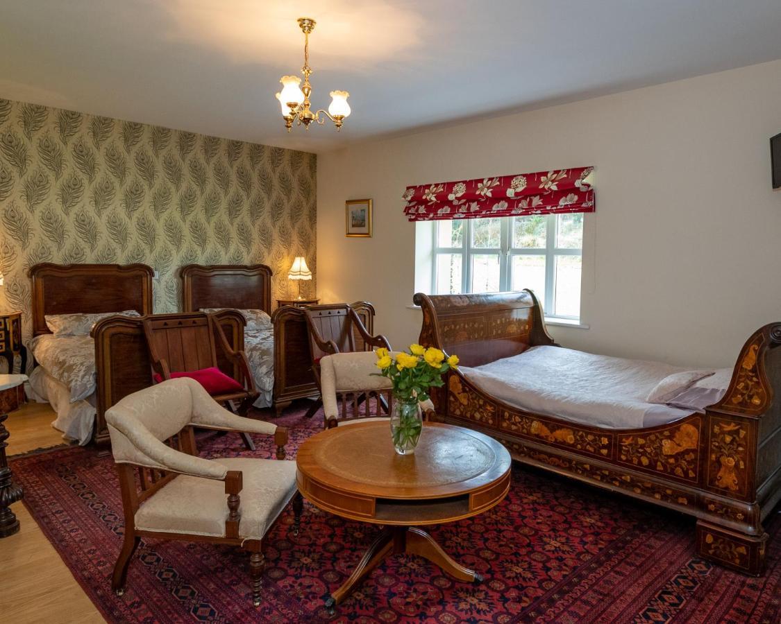 Triple Room with Private Bathroom